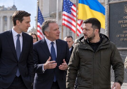 US Delegation Engages in Kyiv for Economic Discussions Amid Ukraine Conflict
