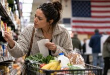 US Inflation Hits 3.7% in September, Pressuring Republicans Before Midterms